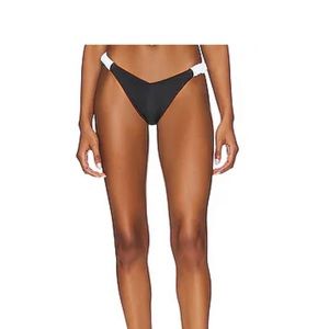 Phoebe bikini bottom beach riot